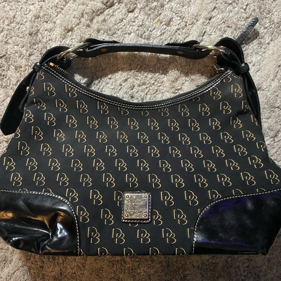 Dooney & Bourke Handbags - Dooney & Bourke handbag